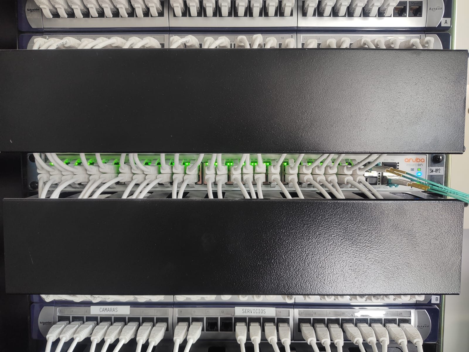 Tendido y organización de cableado UGACOOP